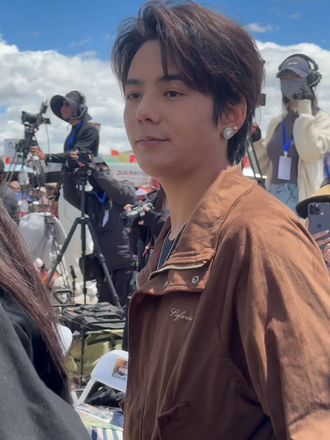 丁真珍珠来西藏那曲啦！居然从我身边路过……