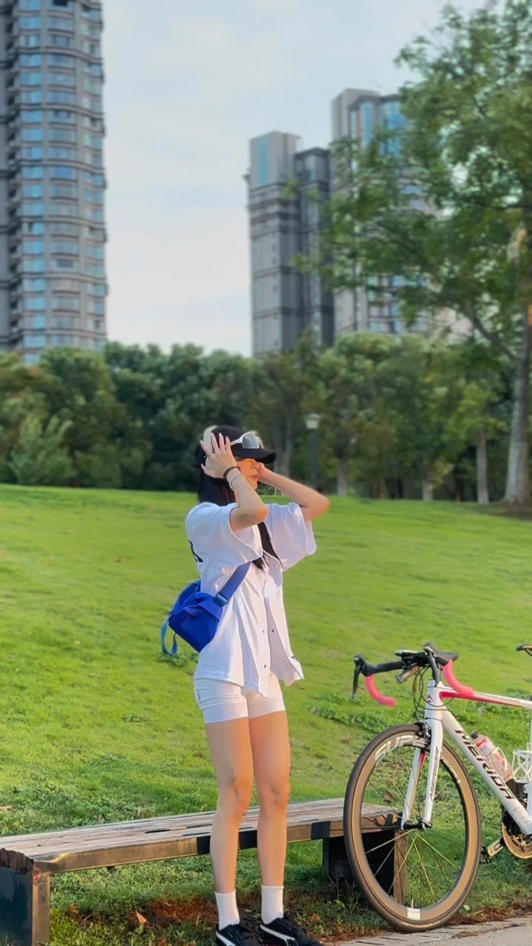 江滩落日尤美