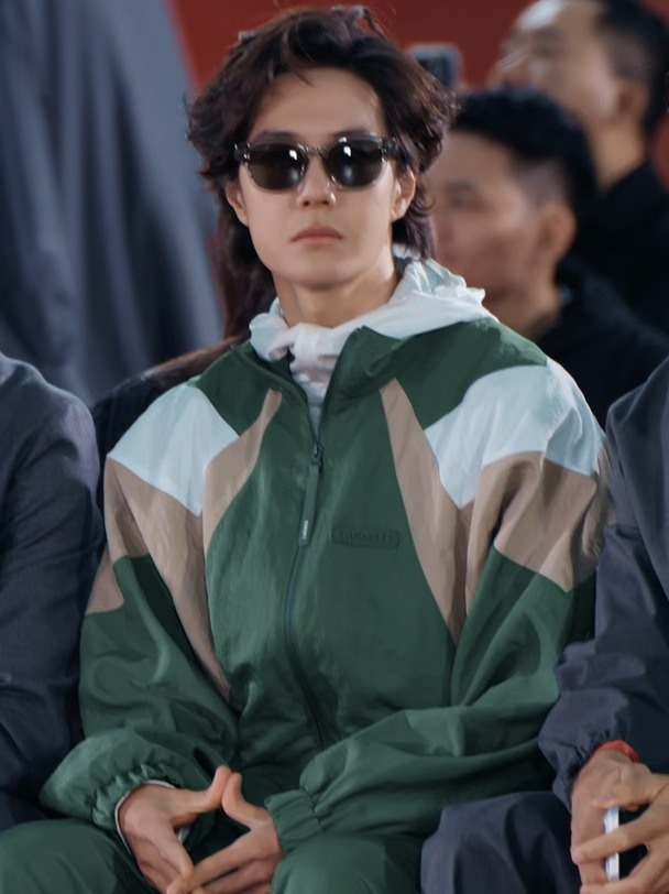 想起24年香奈儿大秀的Superstar privilege