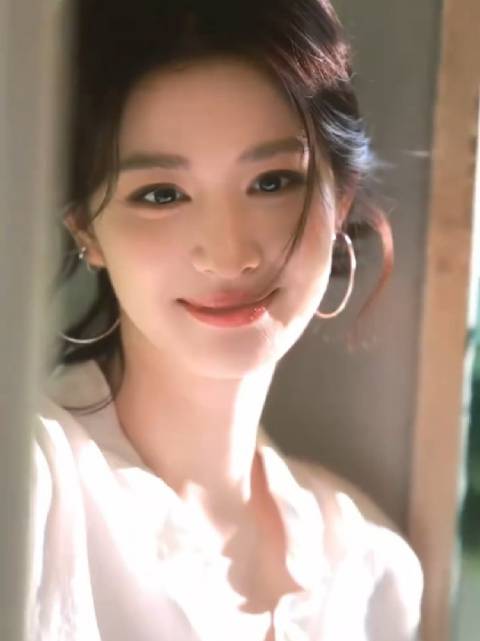 王楚然这完美神颜，真是让人看的陶醉