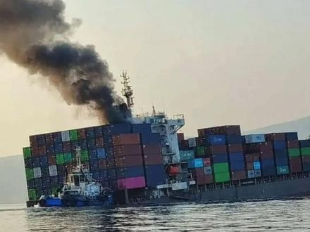 霍尔木兹海峡，又有船遇袭！