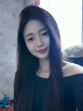 黑长直女孩日常