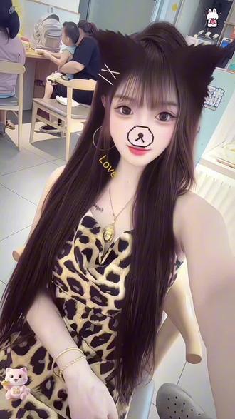 美颜一开 自信不就来了🤣🤣