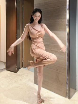 依旧曼妙