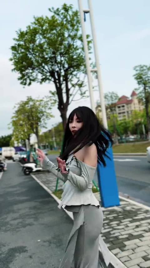 春日出行神器！零跑B01 值得你拥有 ​