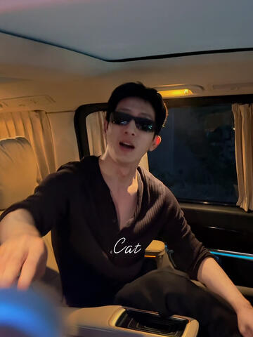 还有谁没被这个男人帅到啊！