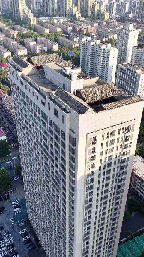 石家庄身边事  桥西区紫金大厦楼顶空中楼阁四合院真气派啊