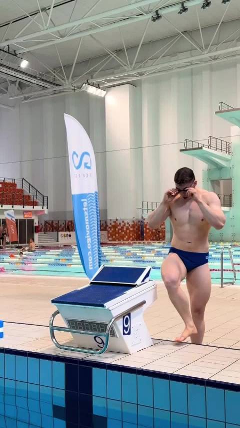 #游泳#  今日份游泳🏊  ​​​