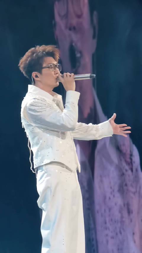 就别走了留下吧#毛不易2026只在今夜演唱会##毛不易[超话]#  ​​​