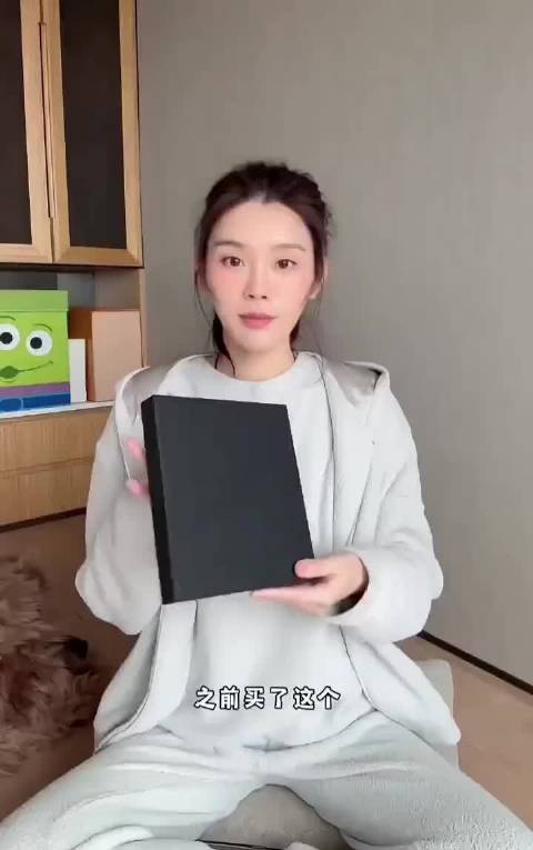 奚梦瑶平平无奇开箱开了27w的项链，已经够买一套房了