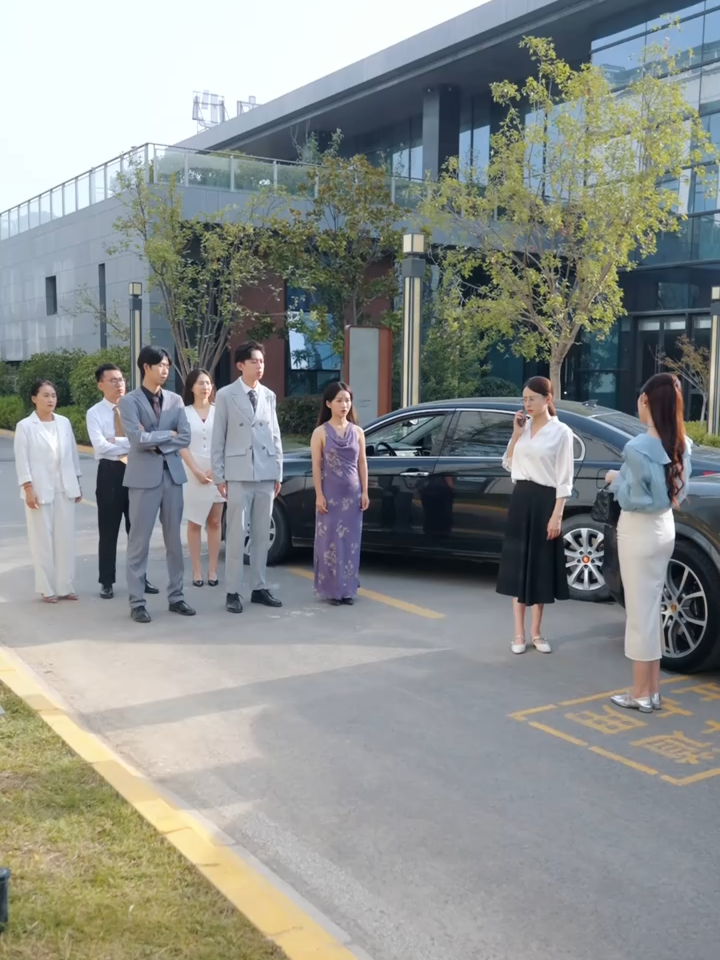 诺奖女科学家相亲被羞辱，反手打脸全场