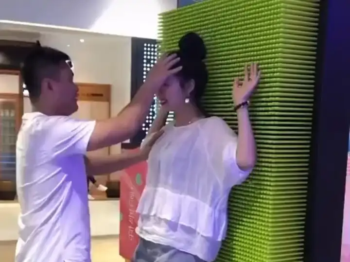 倒霉蛋又来了，看一次笑一次~~