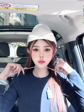 锦衣卫带了三条护卫犬出发了