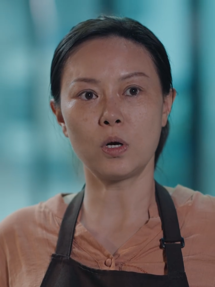 女人坐月子遭婆家百般欺辱，谁知她外公竟是南城首富！