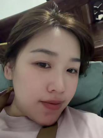 眼瞅着一片狼藉，心灰意冷做事做一半来沙发躺着