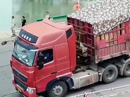 大船拉小车