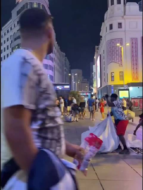 国外这大促，优惠力度更大啊[挖鼻]  ​​​
