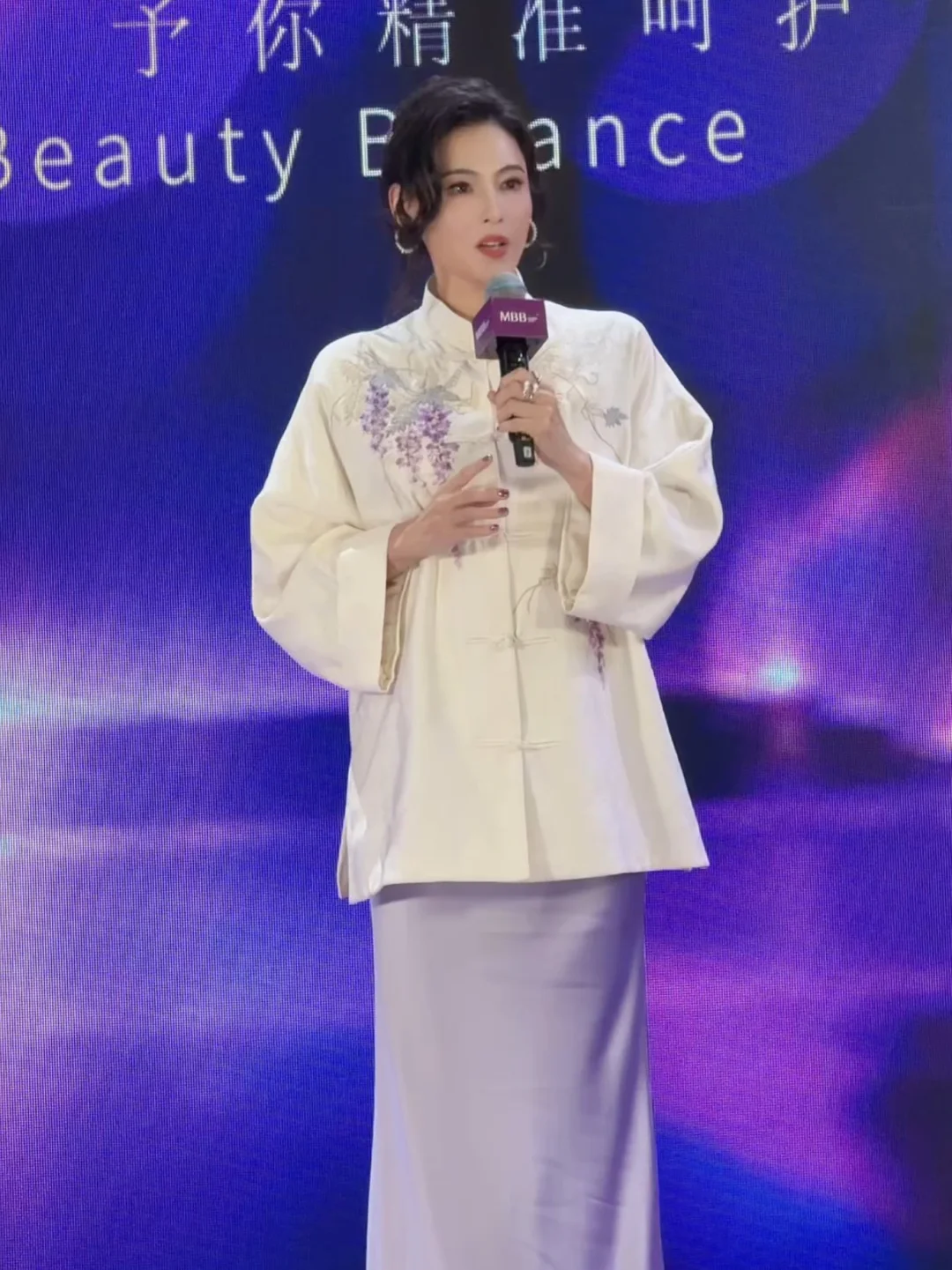 在MBB深圳活动遇见不老女神张柏芝！