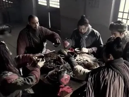 二龙山满满的压迫感，谁来都不好使，二龙山四大龙头。