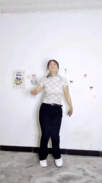 《今生最爱》 每个人都在演绎自己的生活，不要太在意别人的眼光，潇洒做自己就好…