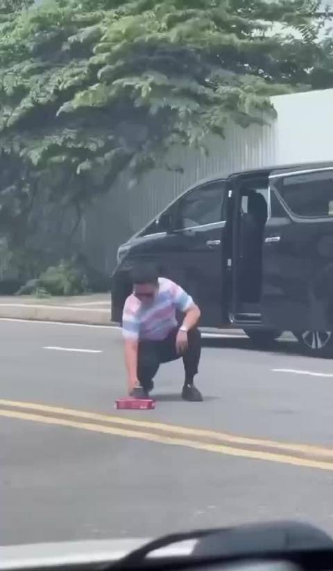 没见过这么能装的！  ​​​