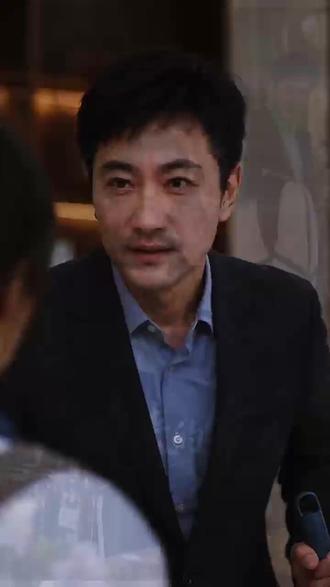 一口气看完晚来的家人
