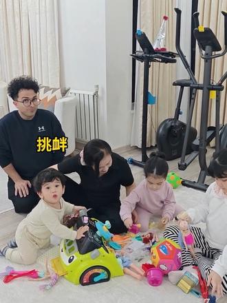 姥姥来了后 小老三是不是太飘了？