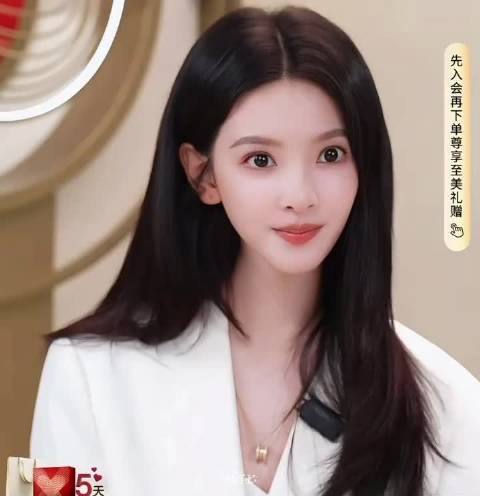 章若楠被直播间美颜吓到