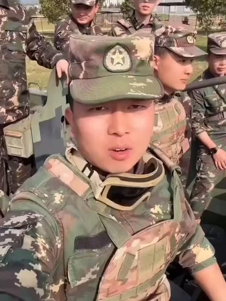 军人的担当，是责任与荣誉