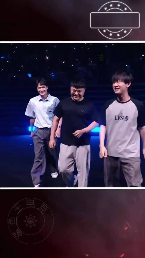 #张博恒LOL好强# 体操大神跨界LOL，操作思路在线，没想到竞技天赋是相通的