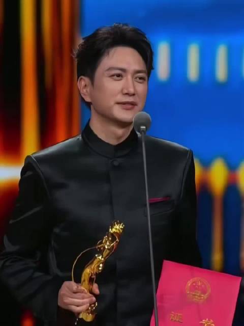文化工作者要有文化的含金量还在上升 中国不缺好演员，王仁君的获奖感言好有力量