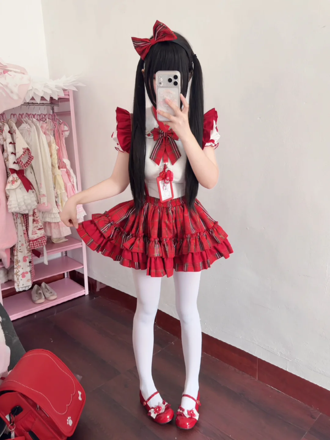 "兑"这个字就是站在哥哥身后比兔耳朵0o