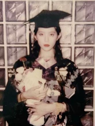 怎么样才能回到从前 因为毕业后丢过手机，好多图都是翻以前的笔记才找到的 边找边回忆，这大概就是照片的