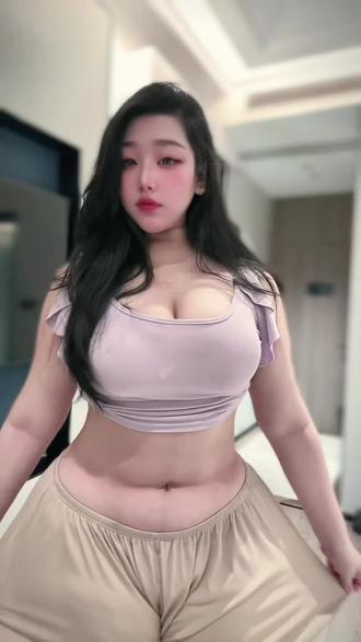 肩宽细腰大胯