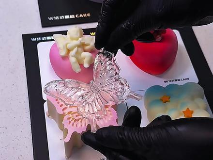 七夕的小幸福是收到四个漂亮小蛋糕🍰