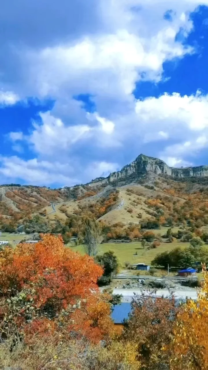 伊犁霍城中华福寿山秋景实拍