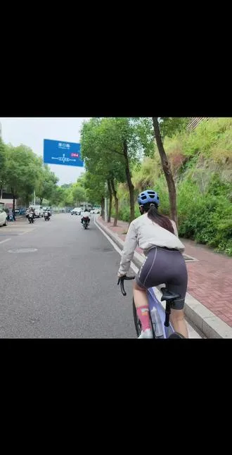 零基础练爬坡，这个坡刚好 中国船政文化博物馆旁的小路，坡度温和
