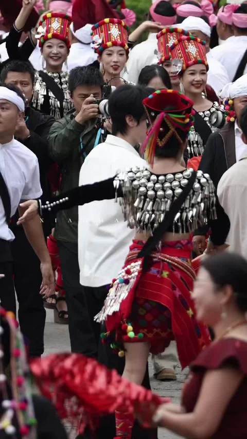 #严浩翔云南路透##严浩翔云南综艺录制路透# ​​​新鲜的浩翔 ​​​