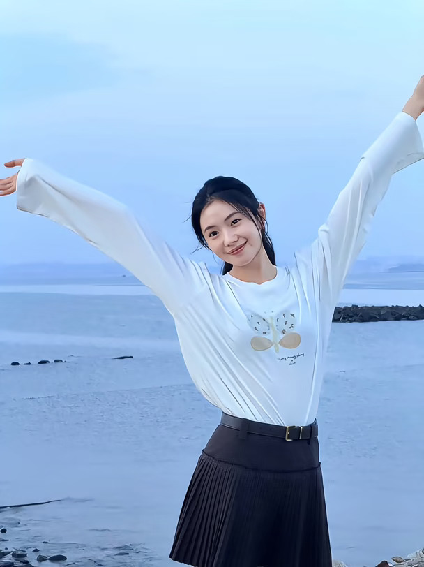 蓝色的海和我🌊