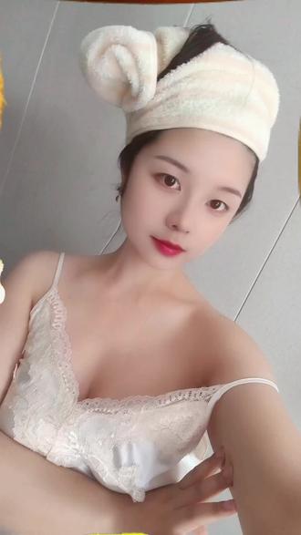 终不是那八面玲珑的女子闯进你心窝