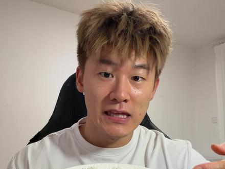 100克的碳水远比你想象中的要多得多 减脂期不要害怕吃碳水 合理分配热量才是正确选择