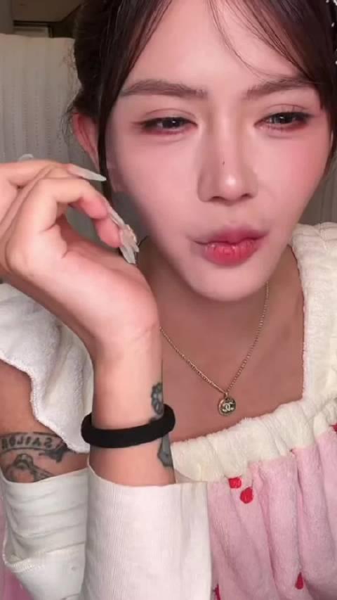 韩安冉说自己很专一，你咋看？#韩安冉自夸很专一##韩安冉快30岁了恋爱不超过10次##韩安冉出车祸#
