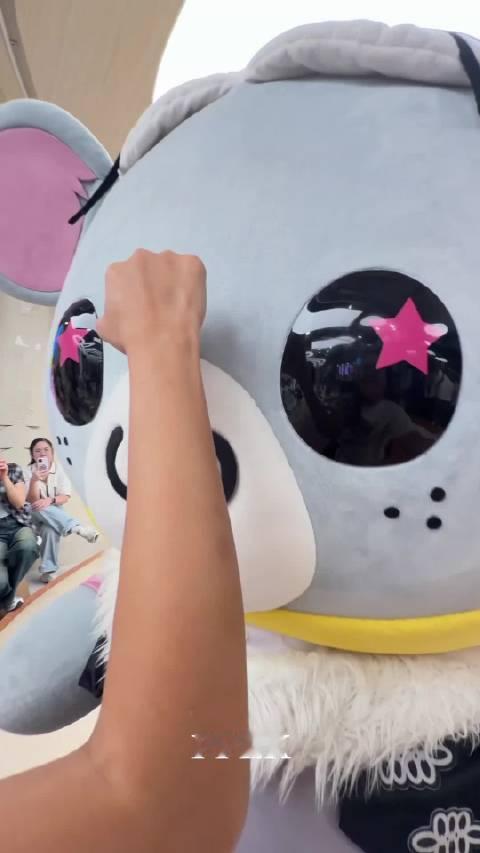#geminifourth[超话]#  Noo：要复习的吗？本来就聪明 像爸爸Fot爸爸Gem一样聪
