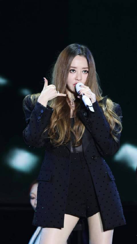 #张靓颖[超话]# 🐬#追张靓颖巡回演唱会#  𝟮𝟲𝟬𝟵𝟬𝟳   合肥演出📷 《Green Ligh