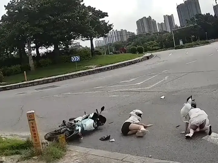 猝不及防的倒霉瞬间。