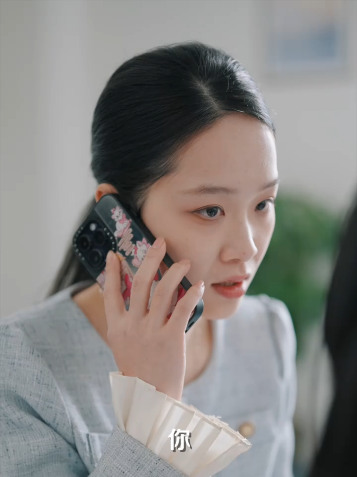 母亲身患绝症盼女儿出嫁，男人却为旧爱肆意推迟婚礼
