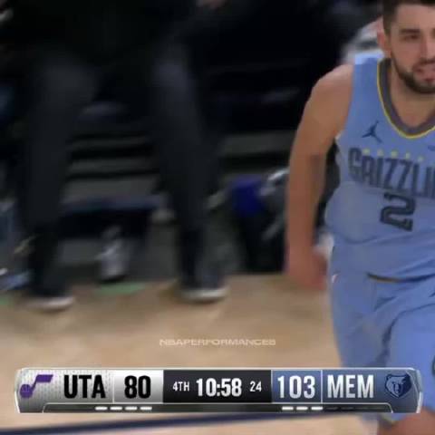 NBA 先说纪录：45分，超越莫兰特在2020年揭幕战写下的44分，成为灰熊队史赛季揭幕战单场得分新