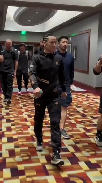 沧海一声笑，小脏辫，英雄步，中国格斗一姐“马格南”-张伟丽的三部曲何时看了都上头🤭🤭🤭😂😂😂