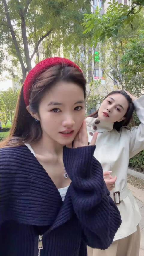 #李勒优已经搬出去住了# 《变形计》走出的孩子里，李勒优的故事曾经是大家心中最温暖的范本，现在爆出搬