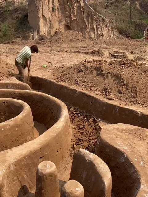 十天建了个泳池